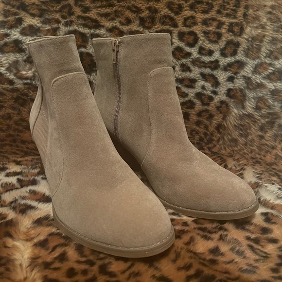 Universal Threads boot - Picture 3 of 8